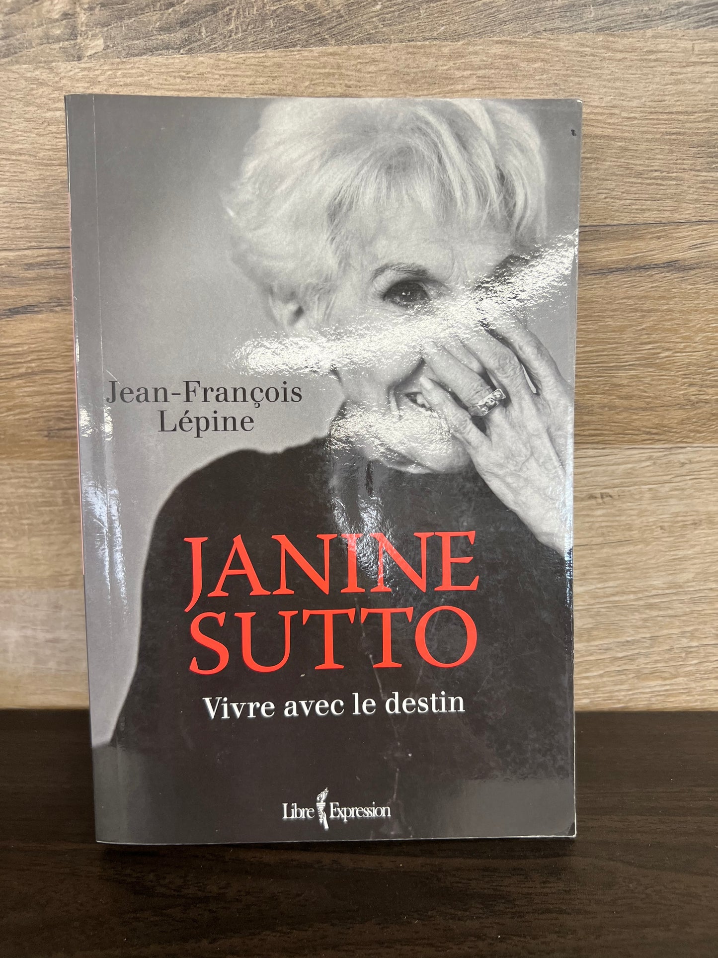 Janine Sutto : Vivre avec le destin 1554