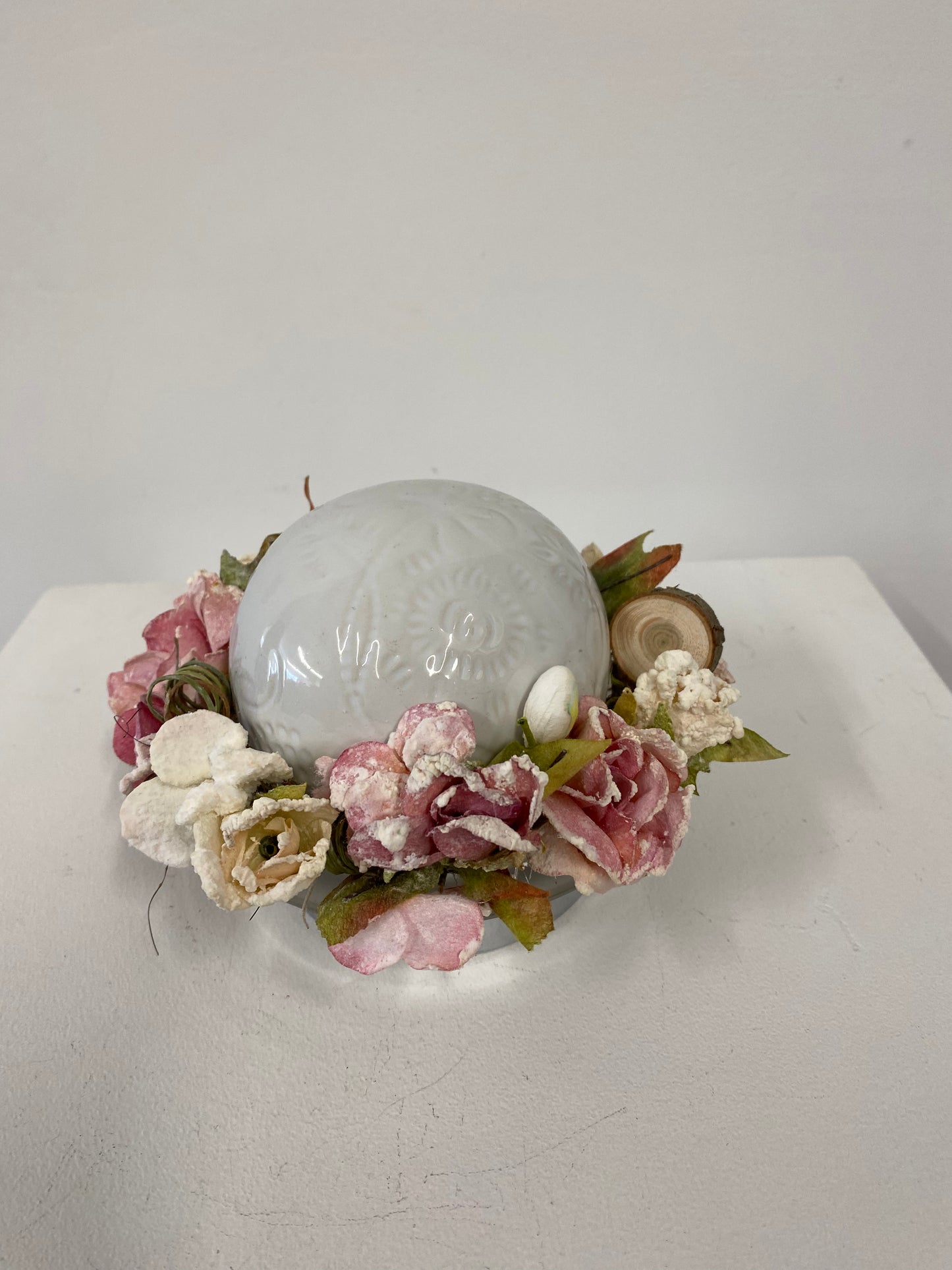 Boule décorative rose et blanc